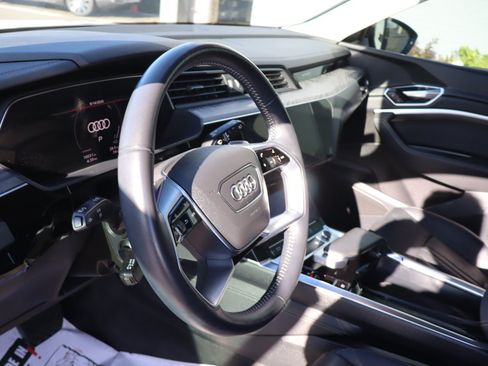 Used 2021 Audi e-tron Premium w/ Convenience Plus Package AWD/4WD image 25