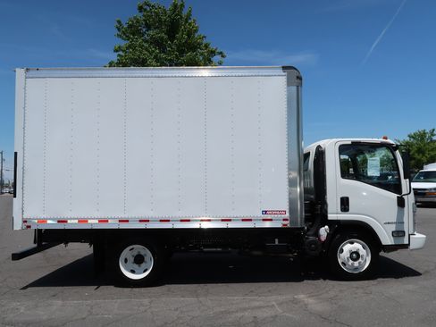 Used 2025 Chevrolet Low Cab Forward RWD image 11