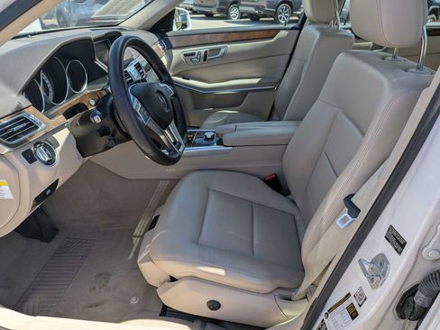 Used 2014 Mercedes-Benz E 350 4MATIC Sedan image 14