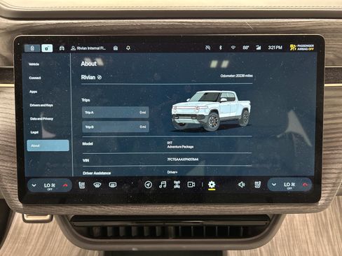 Used 2023 Rivian R1T Adventure AWD/4WD image 27