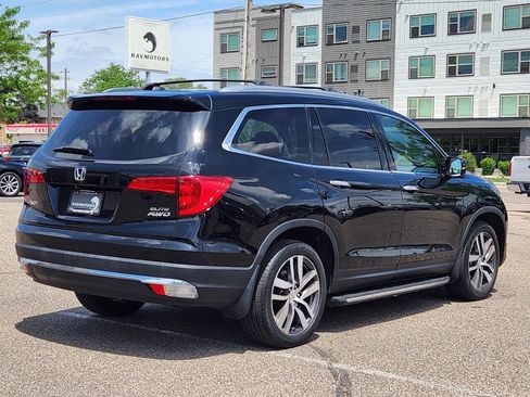 Used 2017 Honda Pilot Elite image 9
