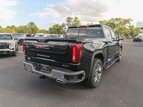 New 2026 GMC Sierra 1500 SLT w/ SLT Premium Plus Package AWD/4WD image 9