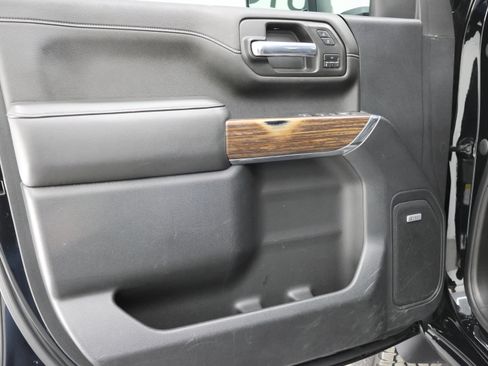 Used 2021 Chevrolet Silverado 2500 High Country w/ Z71 Off-Road Package image 46