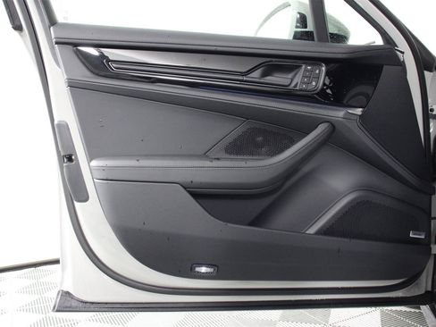 New 2026 Porsche Panamera 4 image 21