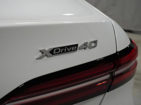 Used 2026 BMW i5 eDrive40 AWD/4WD image 24