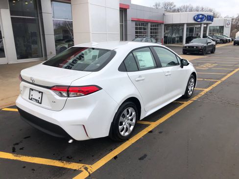 New 2026 Toyota Corolla LE image 4