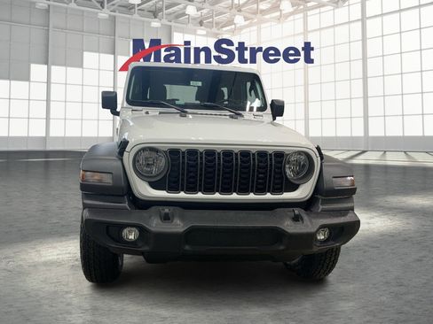 Used 2025 Jeep Wrangler Sport S image 8