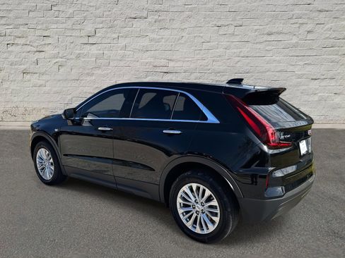 Used 2024 Cadillac XT4 Luxury image 3