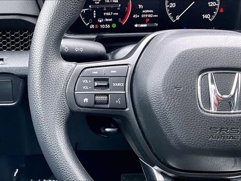 Used 2023 Honda CR-V EX image 22