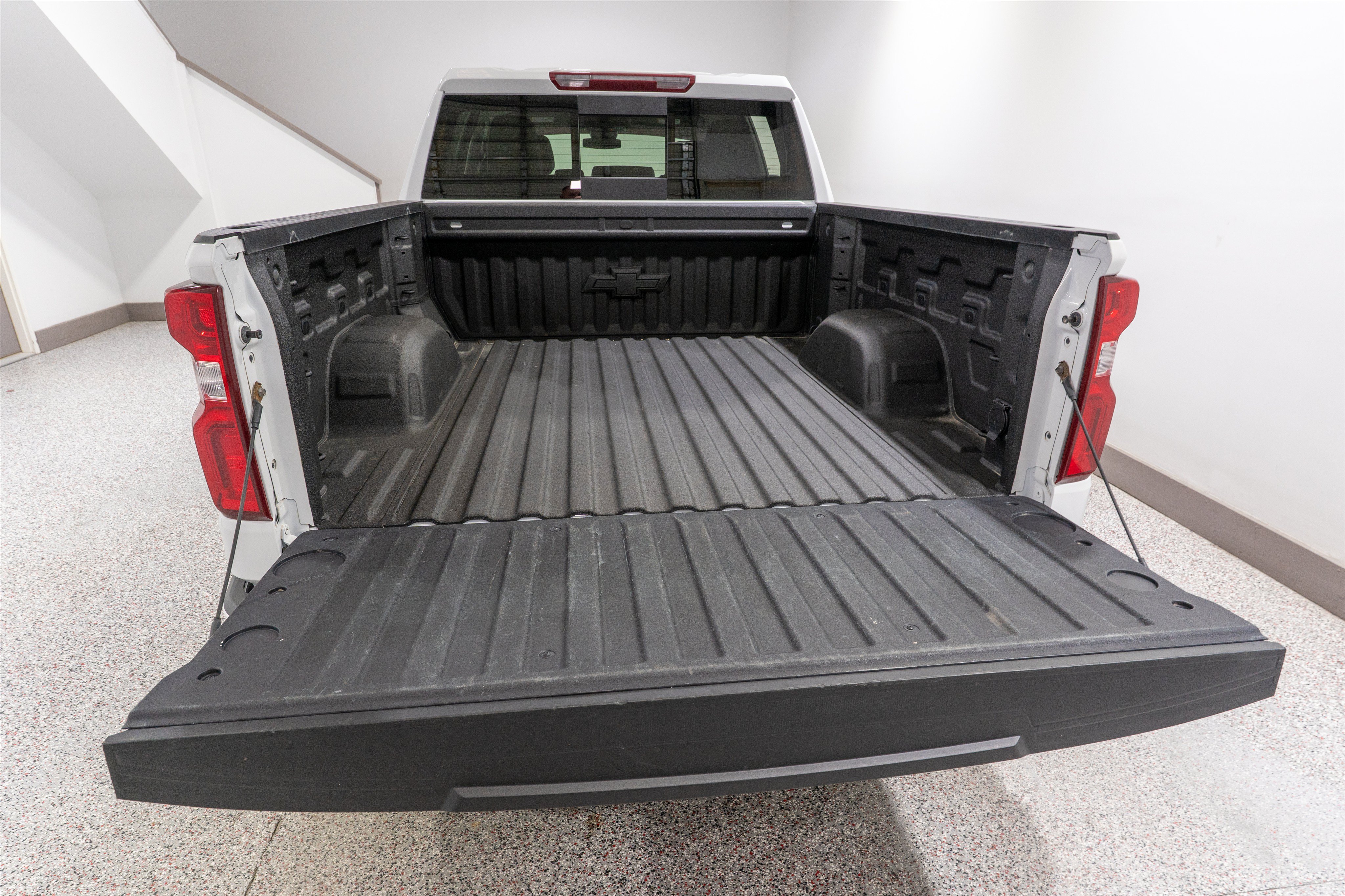 Used 2024 Chevrolet Silverado 1500 RST AWD/4WD image 11