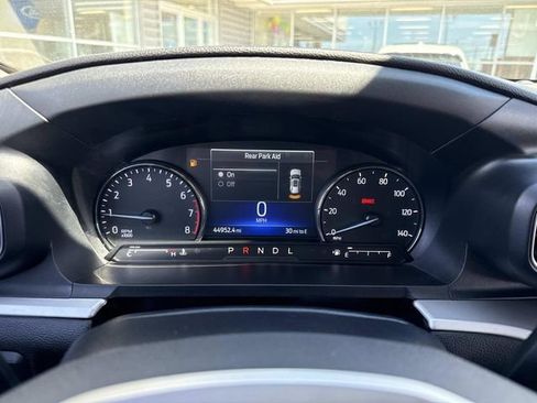 Used 2022 Ford Explorer XLT w/ Equipment Group 202A AWD/4WD image 42