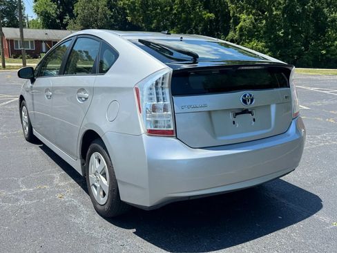 Used 2010 Toyota Prius One FWD image 4