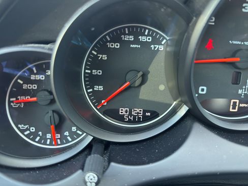 Used 2015 Porsche Cayenne Diesel image 4