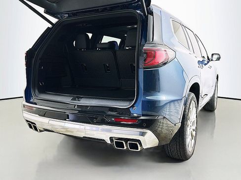 Used 2025 GMC Acadia Denali w/ Super Cruise Package AWD/4WD image 28