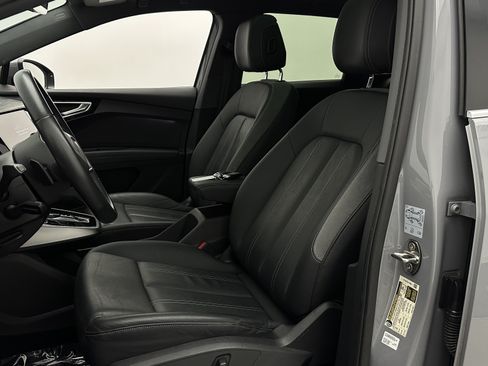 Used 2023 Audi Q4 e-tron Premium Plus RWD image 17