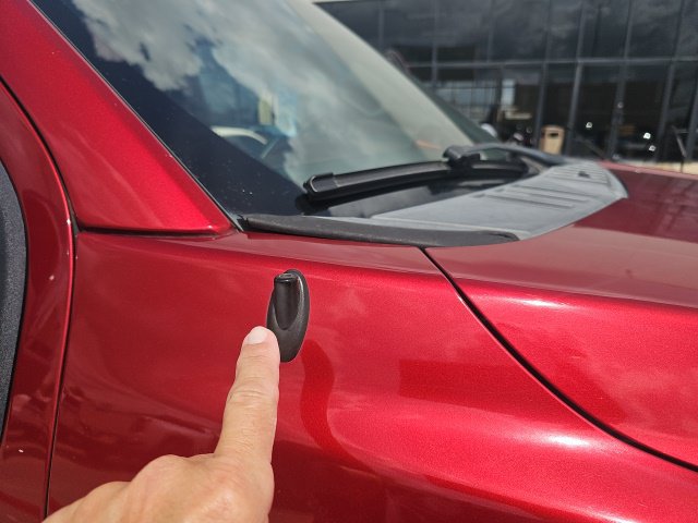 Used 2015 Ford F150 Platinum w/ Equipment Group 701A Luxury AWD/4WD image 9