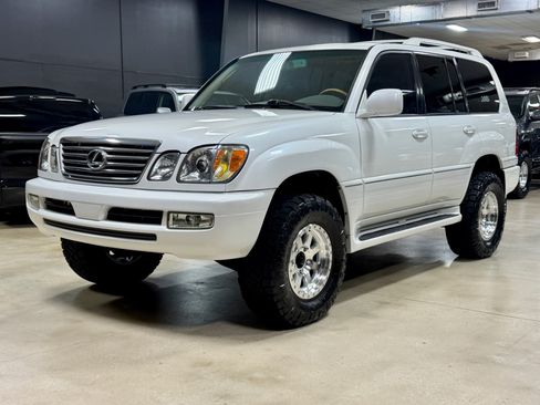 Used 2006 Lexus LX 470 4WD w/ Preferred Accessory Pkg image 28