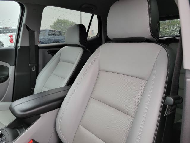 Used 2023 GMC Terrain SLT w/ Infotainment Package II AWD/4WD image 11