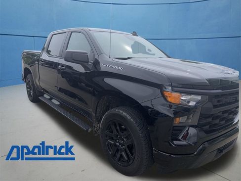Used 2023 Chevrolet Silverado 1500 Custom AWD/4WD image 1