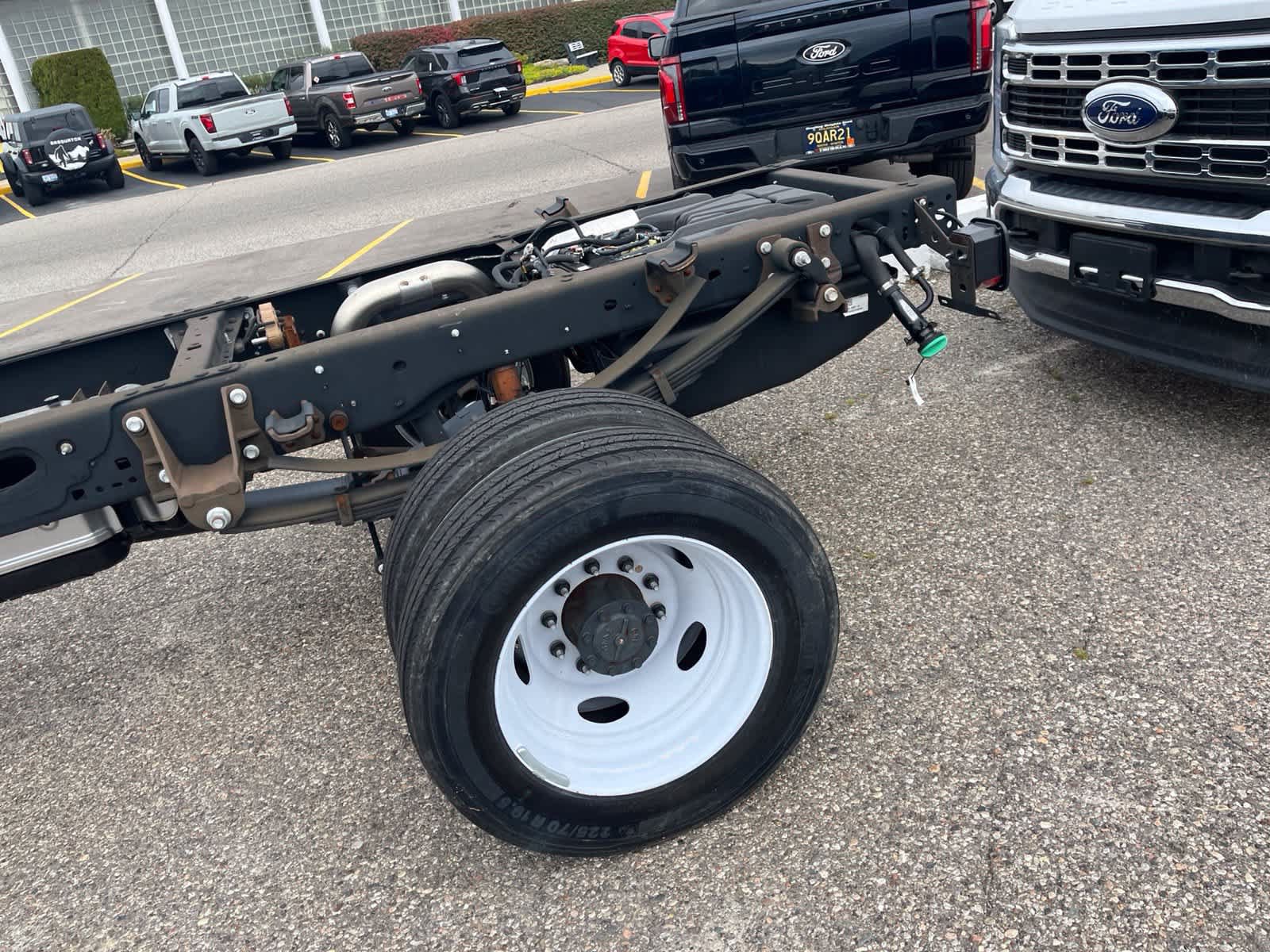 Used 2023 Ford F450 XLT w/ XLT Value Package RWD image 10