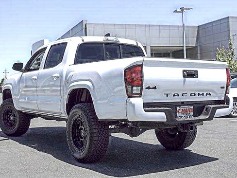 Used 2023 Toyota Tacoma SR AWD/4WD image 7