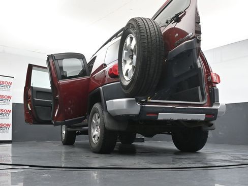 Used 2008 Toyota FJ Cruiser 4WD image 30