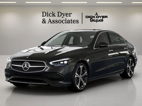 Used 2025 Mercedes-Benz C 300 Sedan image 29