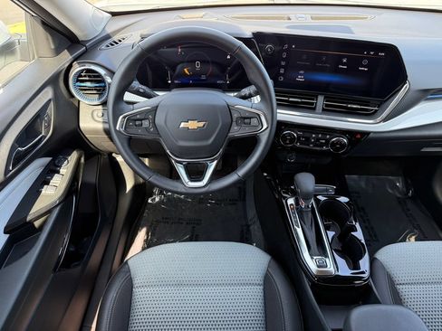 Used 2026 Chevrolet Trax LT w/ Driver Confidence Package FWD image 20