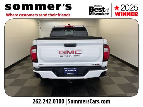 Used 2024 GMC Canyon AT4 w/ AT4 Premium Package AWD/4WD image 4