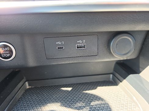 Used 2023 Nissan Rogue SV FWD image 28