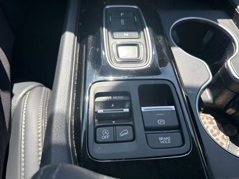 Used 2023 Honda Pilot Touring image 28