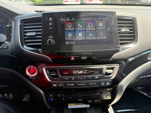 Used 2022 Honda Pilot Elite image 22
