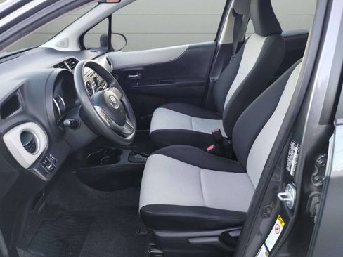 Used 2014 Toyota Yaris LE image 16