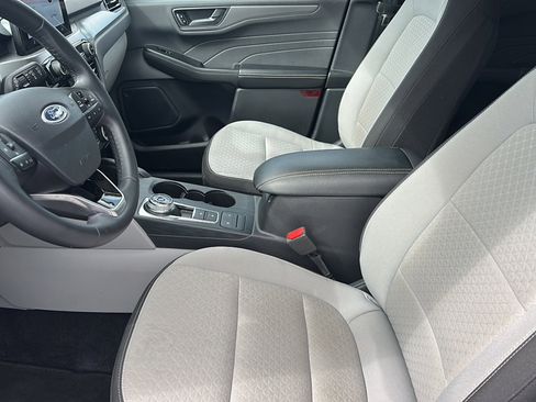 Used 2024 Ford Escape Active image 13