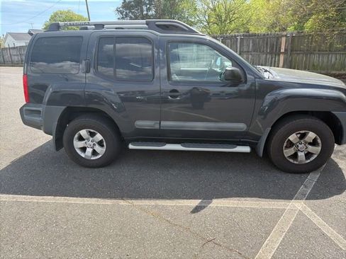 Used 2012 Nissan Xterra S image 4