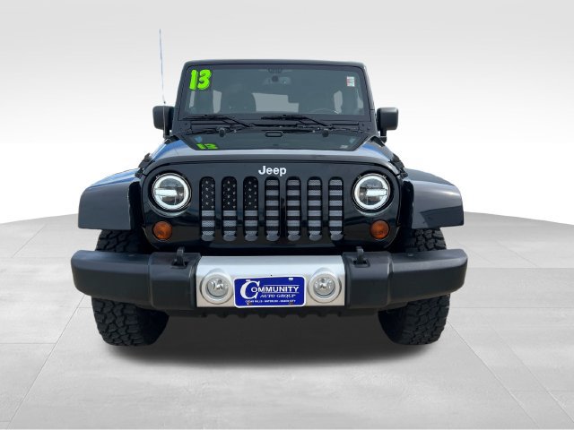 Used 2013 Jeep Wrangler Unlimited Sahara w/ Connectivity Group AWD/4WD image 9