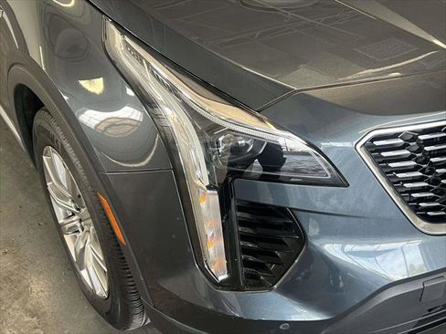 Used 2020 Cadillac XT4 Premium Luxury image 10