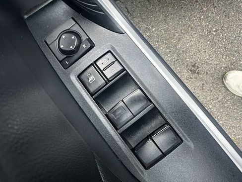 Used 2019 Toyota RAV4 LE w/ All Weather Liner Package AWD/4WD image 25
