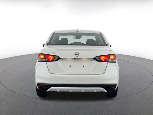 Used 2025 Nissan Versa SV FWD image 9