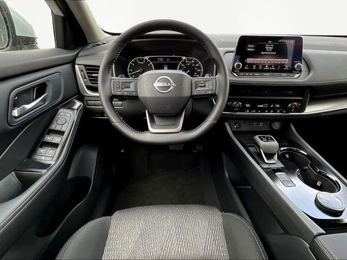 New 2026 Nissan Rogue SV w/ Cold Weather Package AWD/4WD image 9