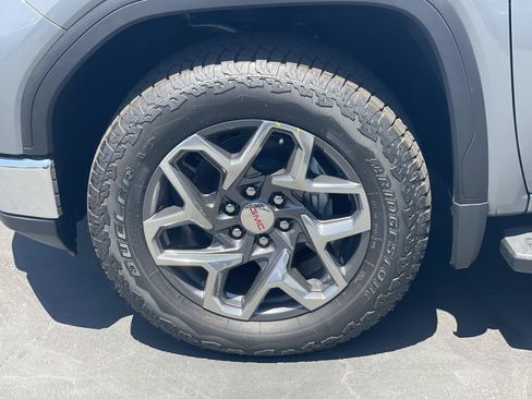 New 2026 GMC Sierra 1500 SLT w/ SLT Premium Package AWD/4WD image 30