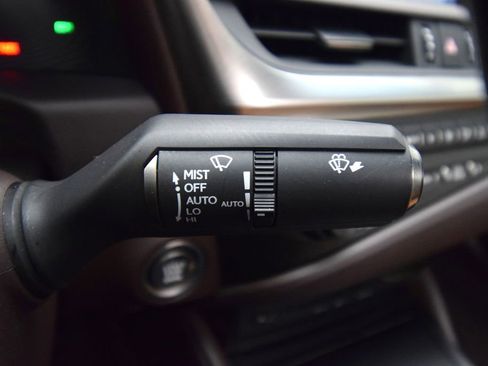 Used 2019 Lexus ES 350 w/ Premium Package FWD image 41