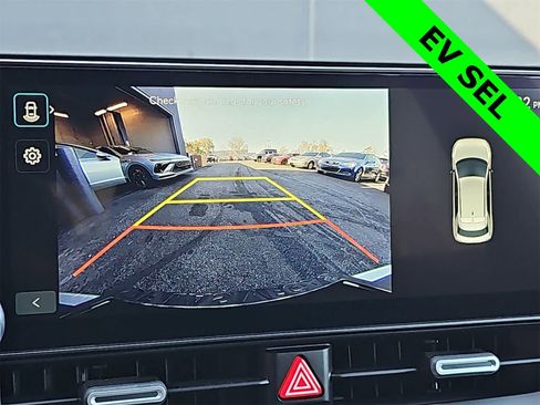 Used 2025 Hyundai Ioniq 5 SEL image 26
