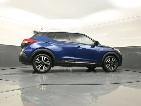 Used 2020 Nissan Kicks SR FWD image 21