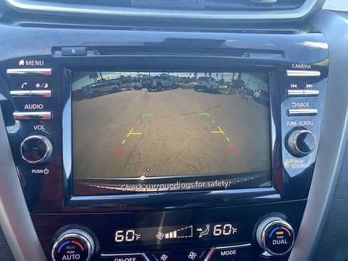 Used 2024 Nissan Murano SV FWD image 17