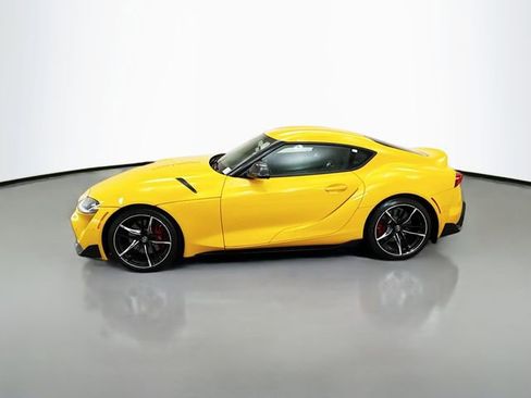 Used 2021 Toyota Supra Premium w/ Driver Assist Package image 4