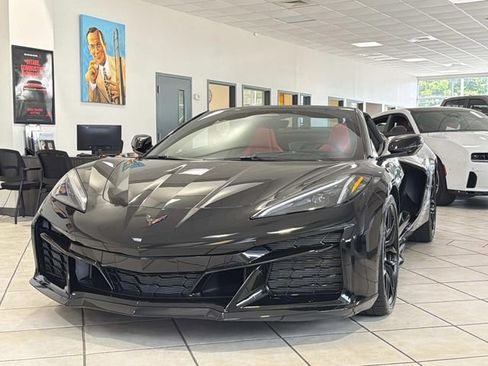 Used 2026 Chevrolet Corvette Z06 RWD image 4