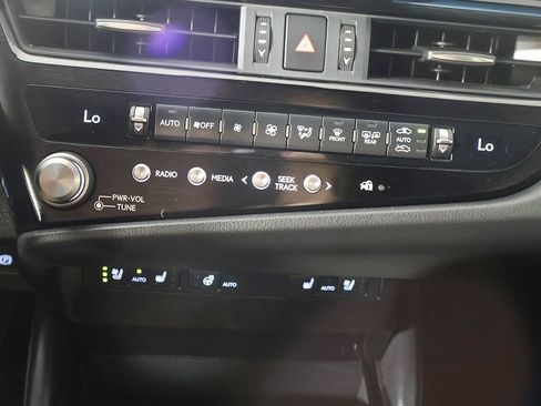 Used 2023 Lexus ES 300h F Sport FWD image 46