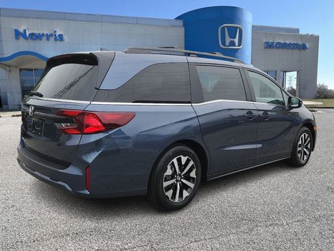 New 2026 Honda Odyssey EX-L image 4
