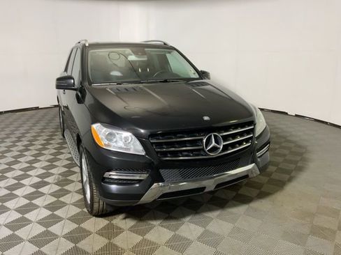 Used 2013 Mercedes-Benz ML 350 BlueTEC 4MATIC image 4